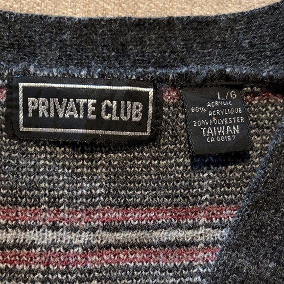 Women’s Gray Plaid Sweater - Picture 2 of 3